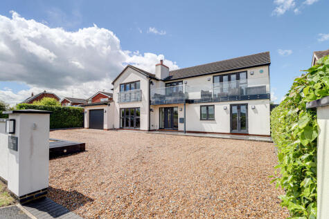 Eaton Bray Road, Northall, LU6