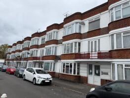 15, Salt Hill Mansions, Bath Road, Slough SL1 3XN