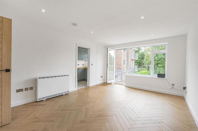 Bedroom/Living Room