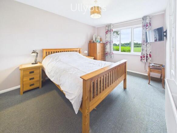 2 bed Semi-Detached for sale Image 9