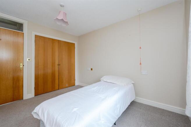Bedroom V2