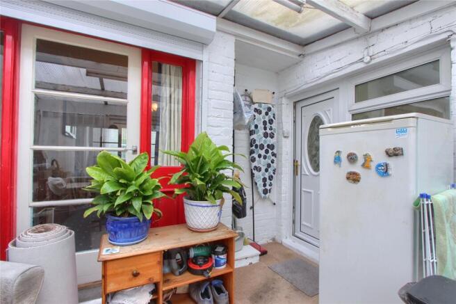 4 bed Semi-Detached for sale Image 11