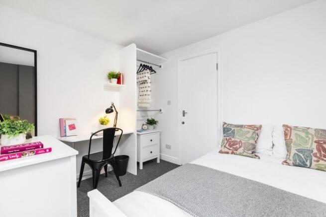 5 bed House to rent Image 8