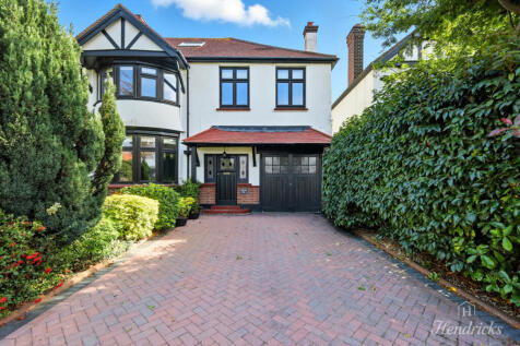 Thorpe Hall Avenue, Southend-on-sea, SS1 3