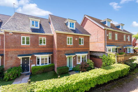 Valley Court