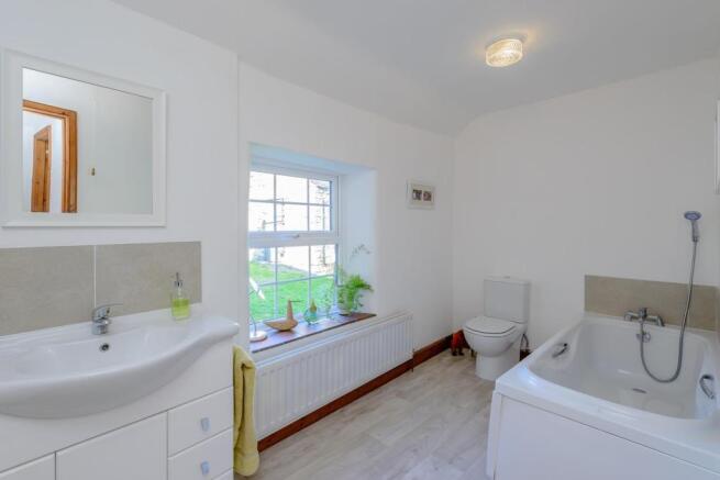8359507-interior18-800.jpg