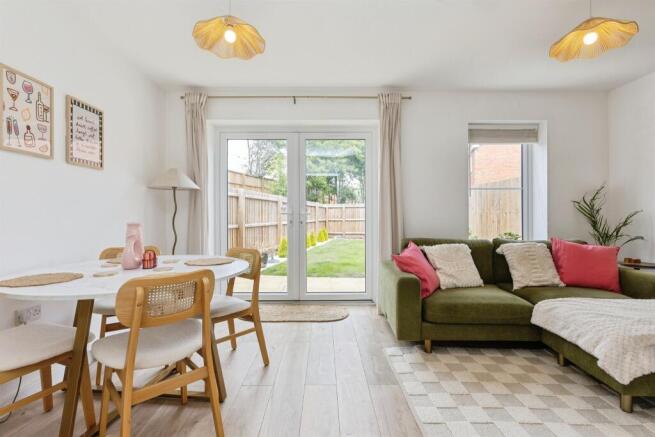 Carnation Close, Attleborough photo 4