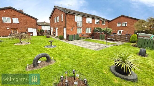 2 bed Apartment for sale Image 11