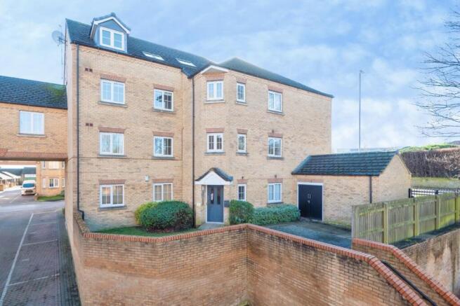 2 bed Apartment for sale