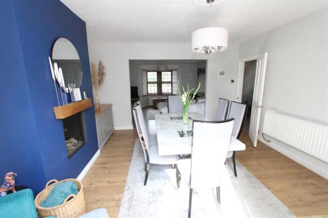 3 bed Semi-Detached for sale Image 9
