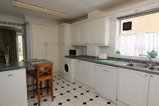Kitchen 05.JPG