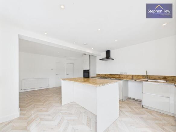 Kitchen/ Living Area