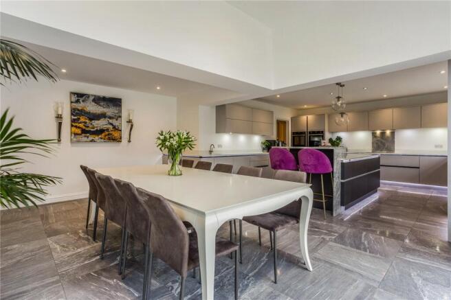 Kitchen/Dining