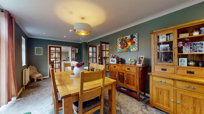 4 bed Detached for sale Image 7