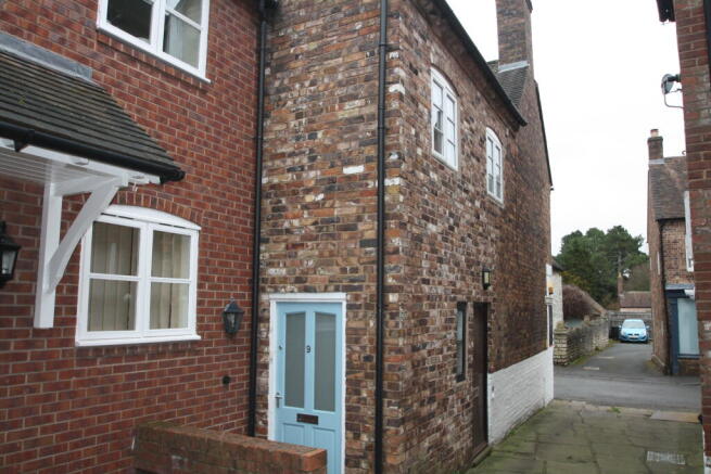 2 Bed Flat with Parking to rent. Much Wenlock TF1
