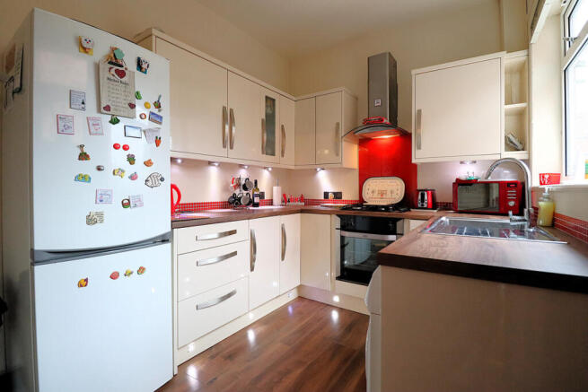 3 bed Terraced for sale Image 8