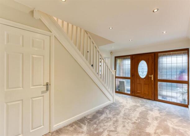 37 Chapel Lane-hall1.jpg