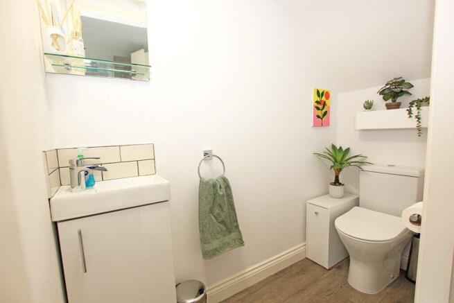 3 bed Semi-Detached for sale Image 7