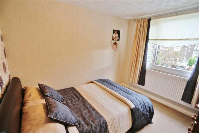 BEDROOM 2 (REAR)