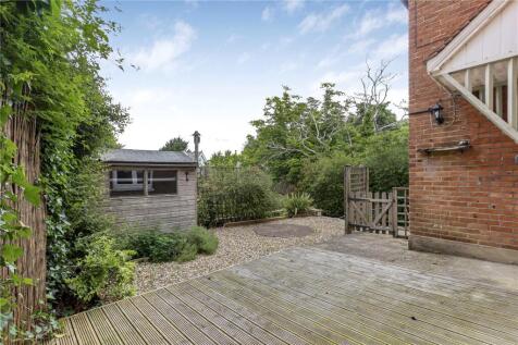St Albans Crescent, Queens Park, Bournemouth, BH8