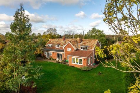 Cross End, Thurleigh, Bedfordshire, MK44