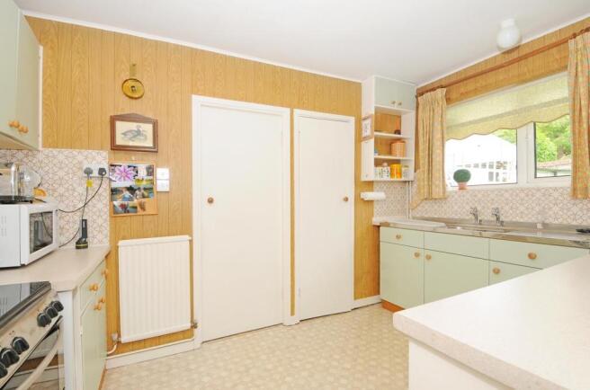 sub image 1