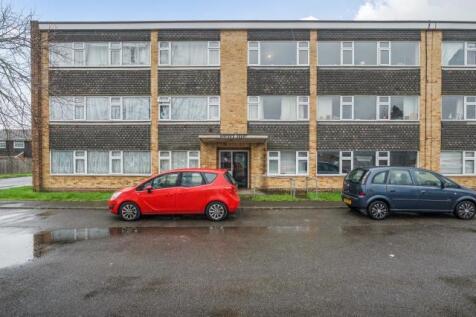 Hunters Court, Woodley, Reading