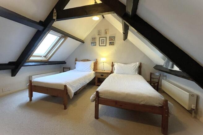 2 bed Terraced for sale Image 8
