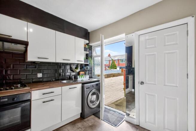 2 bed Terraced for sale Image 5