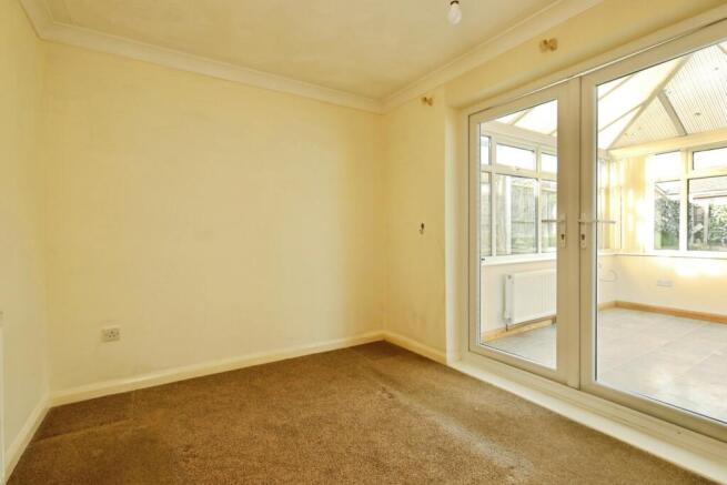 2 bed Bungalow for sale Image 11