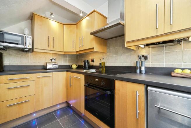 3 bed End of Terrace for sale Image 4