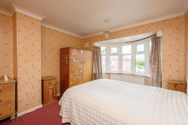 4 bed Semi-Detached for sale Image 8