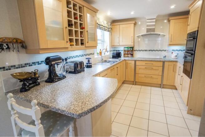 Kitchen/Breakfast