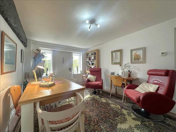 3 bed House for sale Image 4