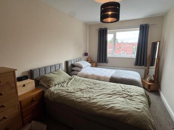 3 bed Town House for sale Image 5