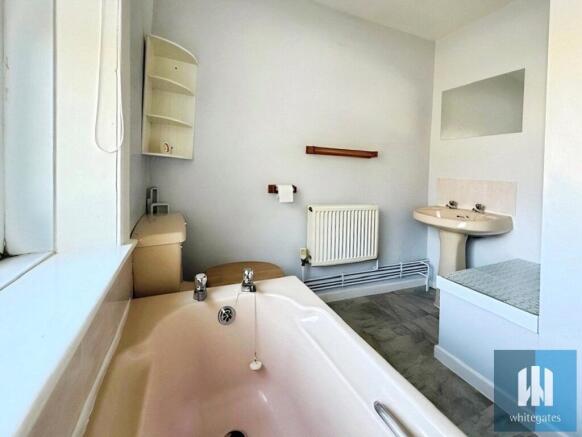 1 bed Terraced to rent Image 6