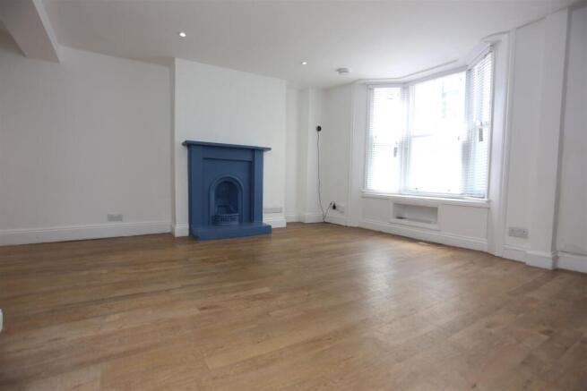 24 Margaret Street (6).JPG