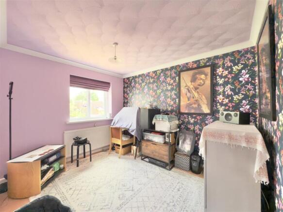 3 bed Detached Bungalow for sale Image 9