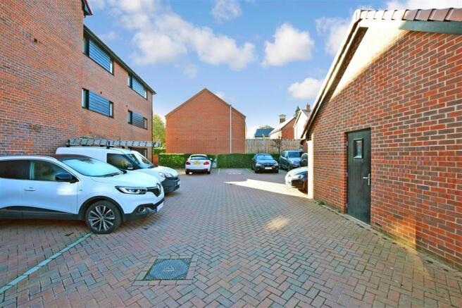 Driveway/Parking