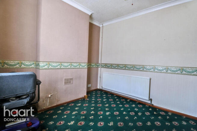 3 bed Terraced for sale Image 6
