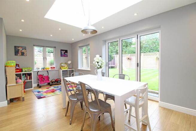 Open Plan Family Dining Kitchen
