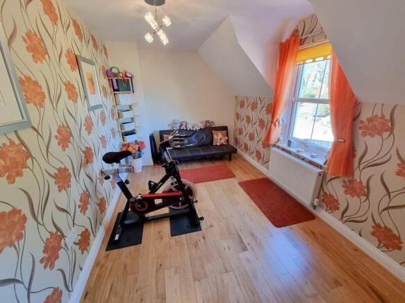 Photo 4