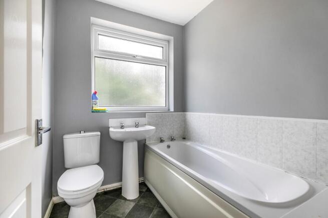 3 bed Semi-Detached for sale Image 4