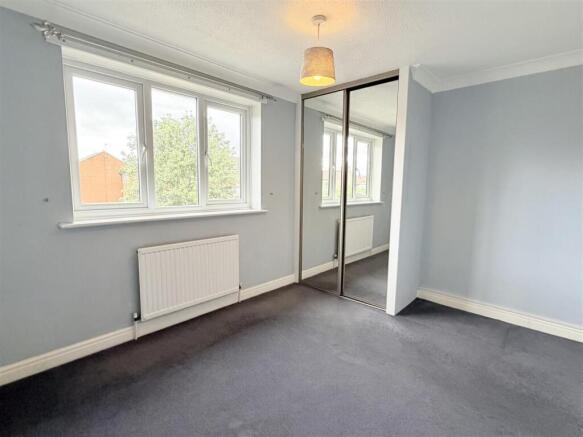 2 bed Semi-Detached for sale Image 5