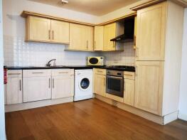 Flat 7, 21 Barberry Court, Manbey Park Road, Stratford, London E15 1EY