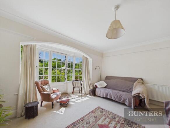5 bed Semi-Detached for sale Image 7
