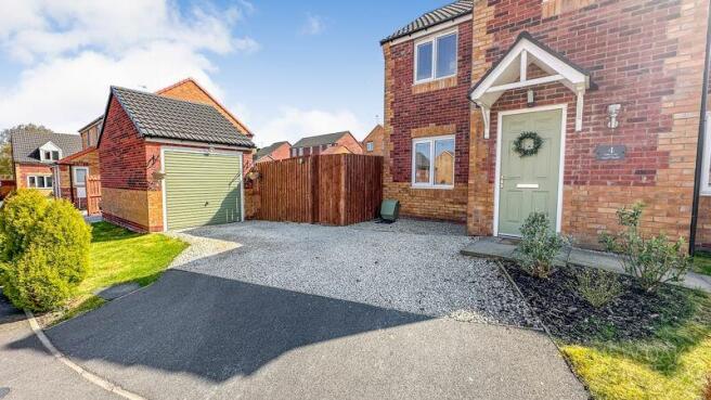Colliers Way, Holmewood