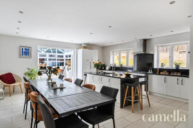 Kitchen / Dining Room