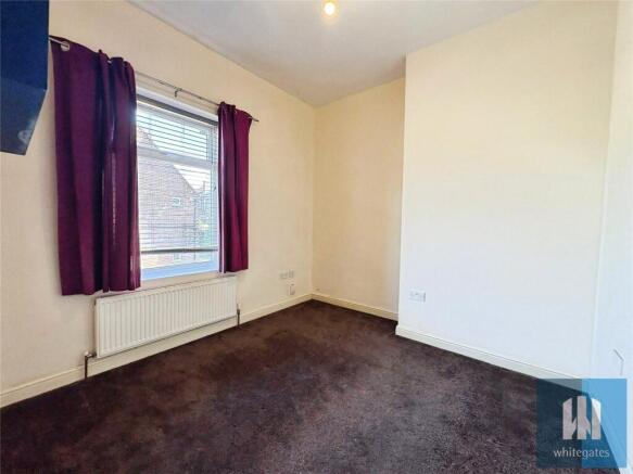 2 bed Terraced to rent Image 5