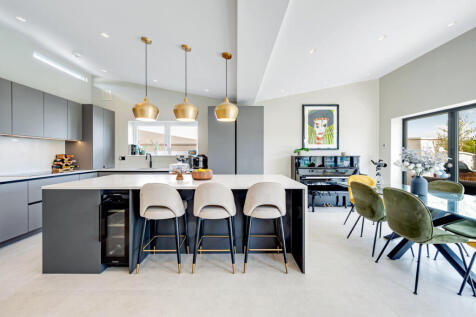 Meadow View, Marlow Road, SL7